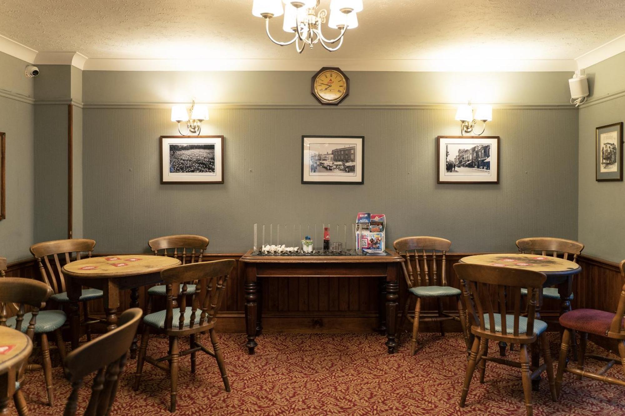 ספלדינג The Red Lion Hotel מראה חיצוני תמונה