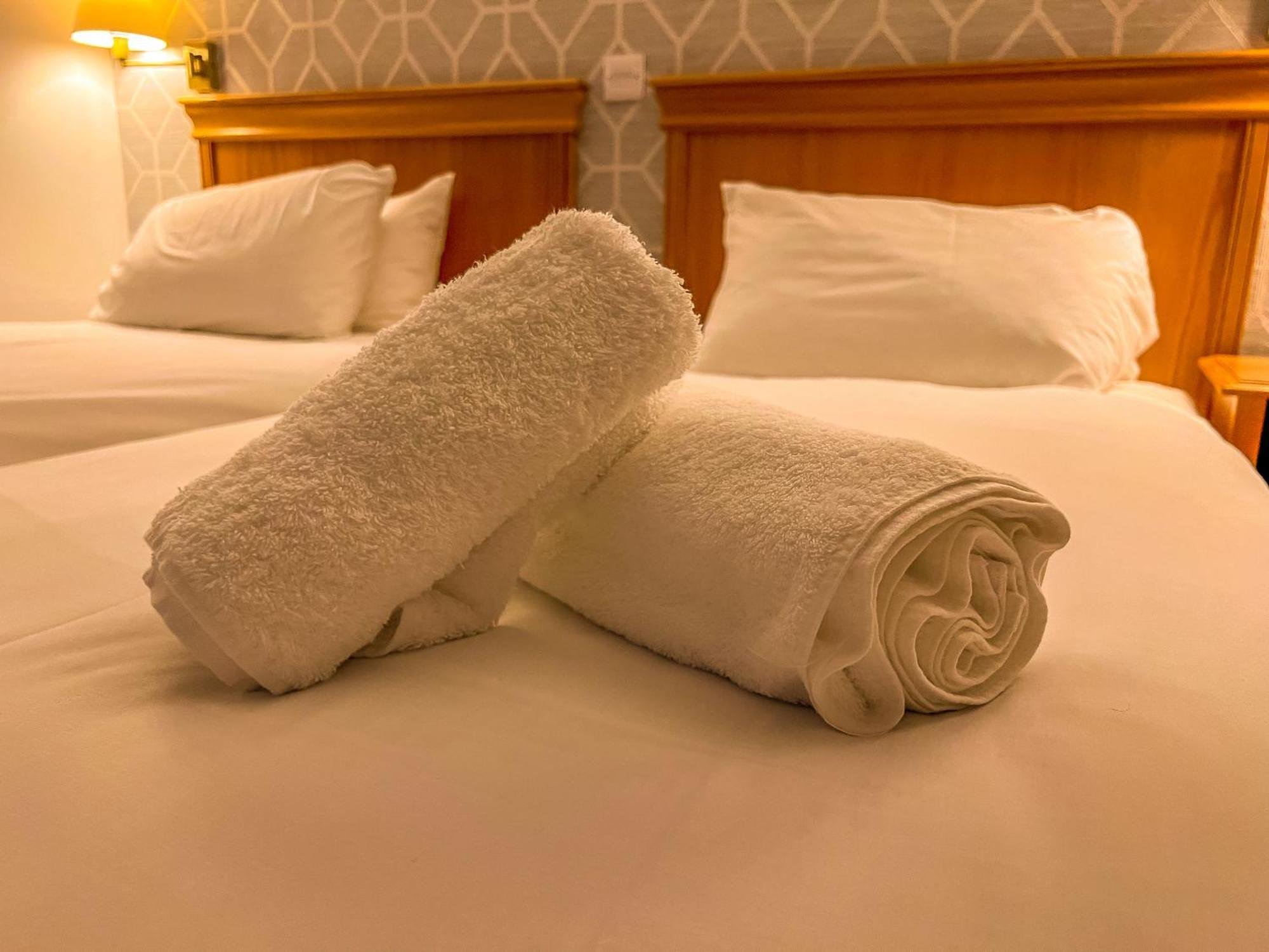 ספלדינג The Red Lion Hotel מראה חיצוני תמונה
