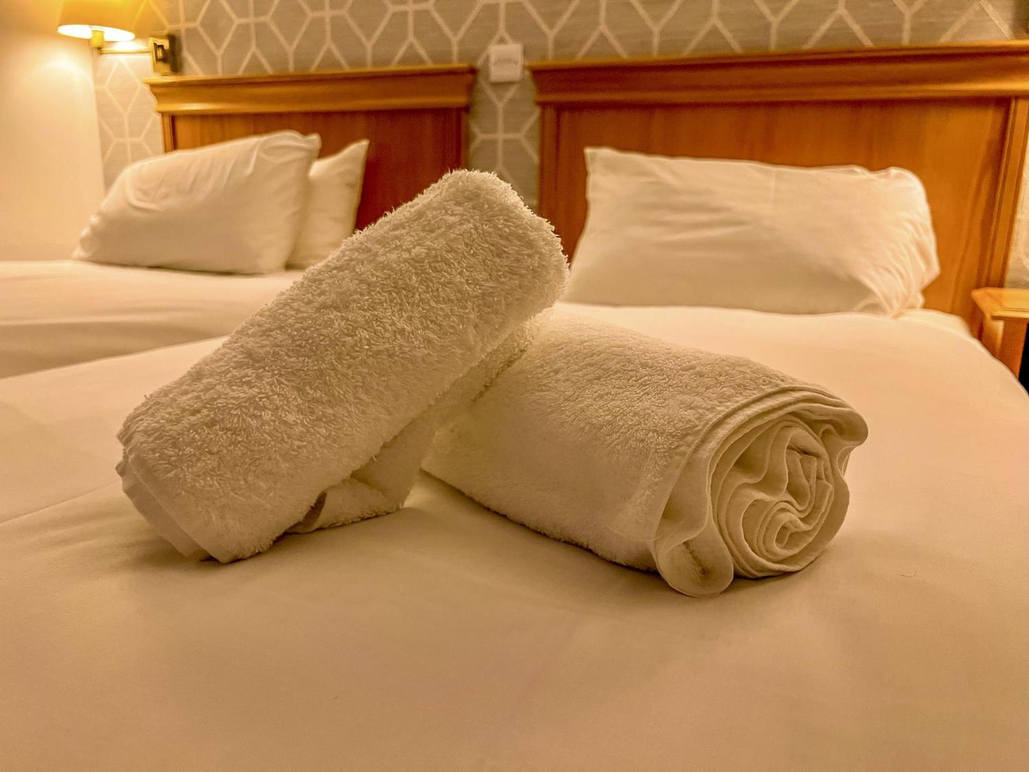 ספלדינג The Red Lion Hotel מראה חיצוני תמונה